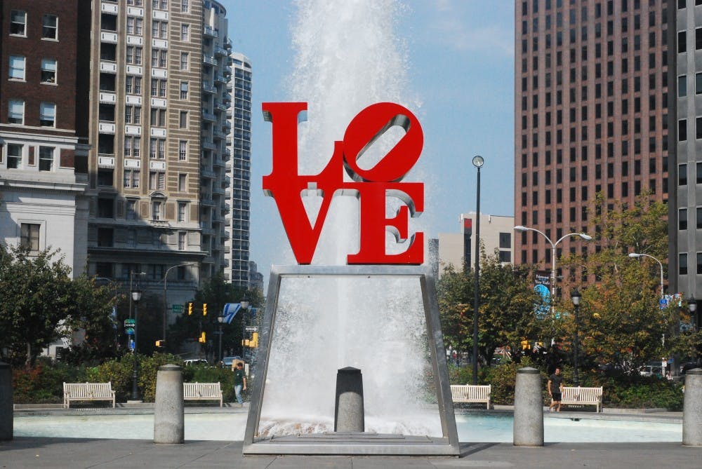 love statue phila