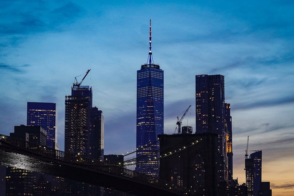 07-04-19 NYC Skyline One World Trade Center Red White Blue Sunset (Chase Sutton).JPG