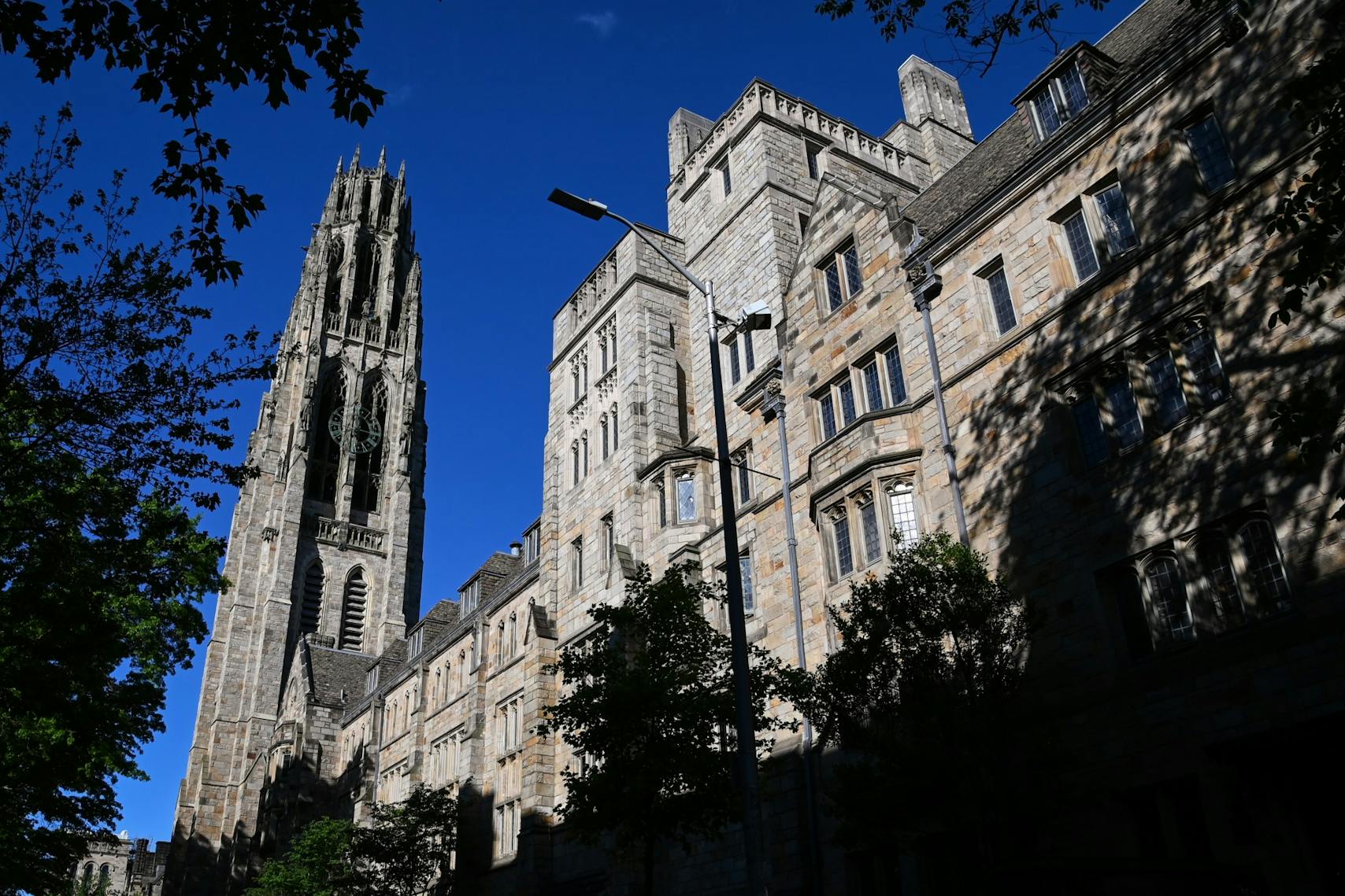 Yale University Campus Branford College.jpg