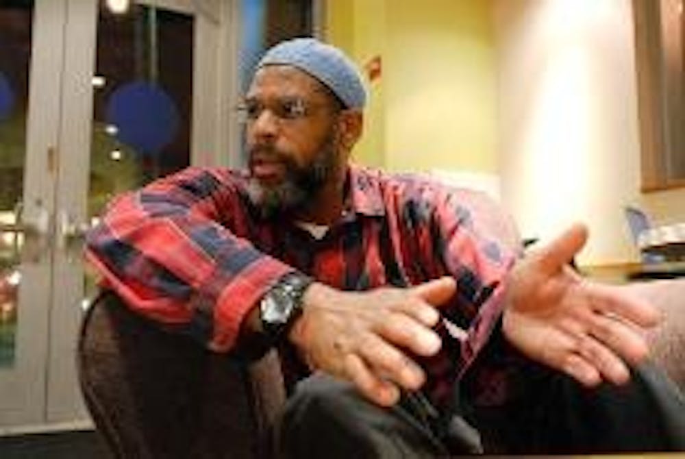 UA stands with Penn guards trying to form a union