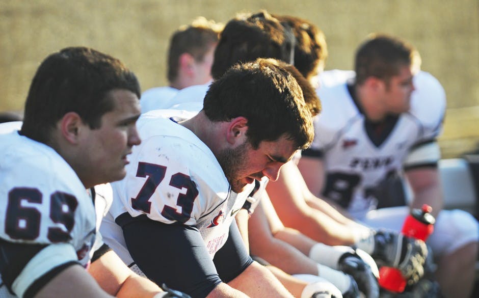 Football v . Harvard 2011