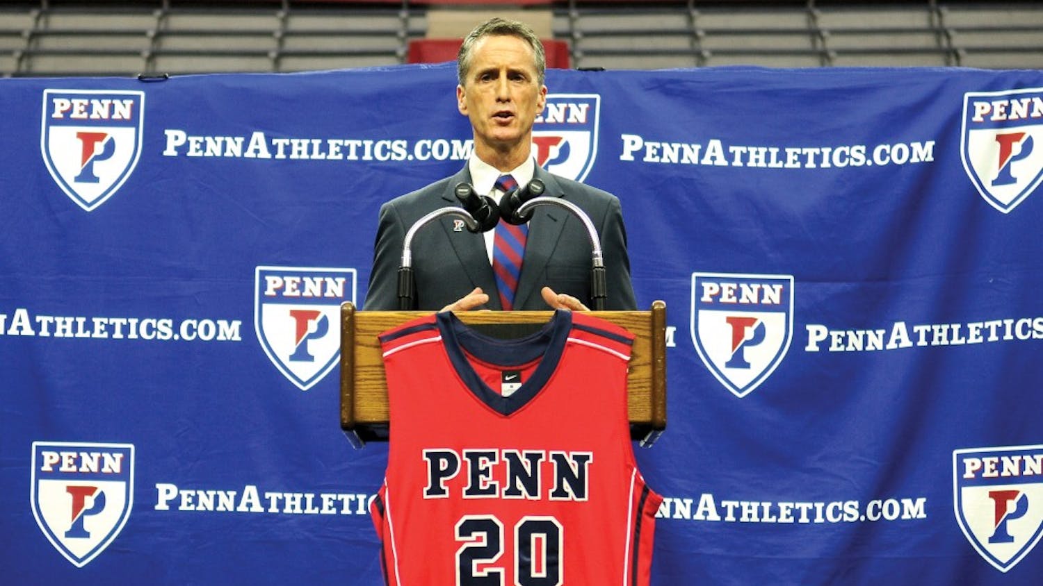 Steve Donahue hired as mens basketball coach