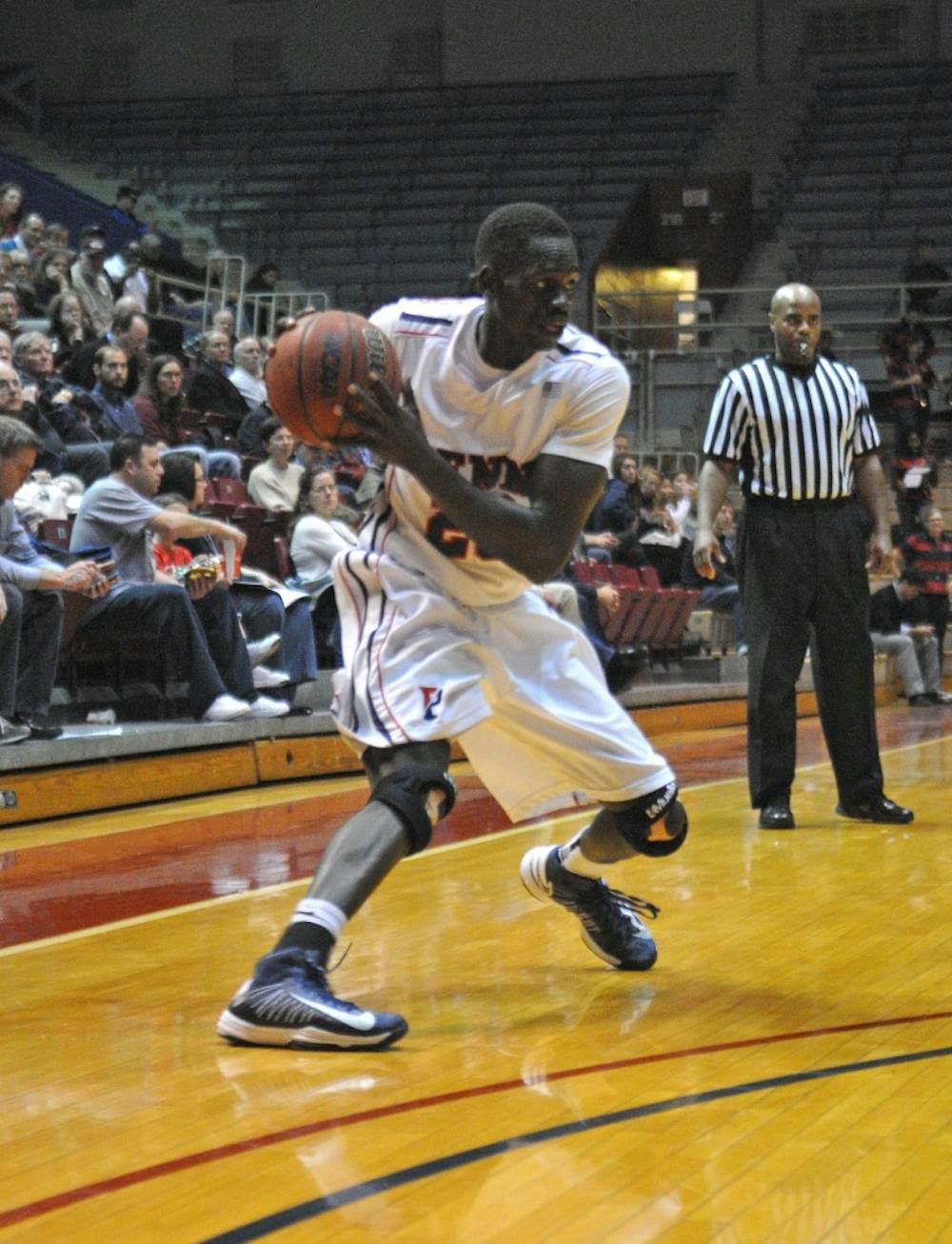 Men basketball lose to Lafayette