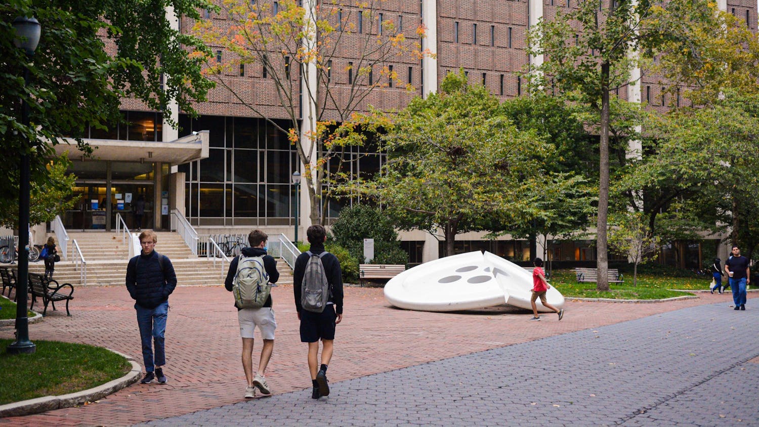 10-11-2021 Fall Campus Van Pelt (Derek Wong)-1.jpg