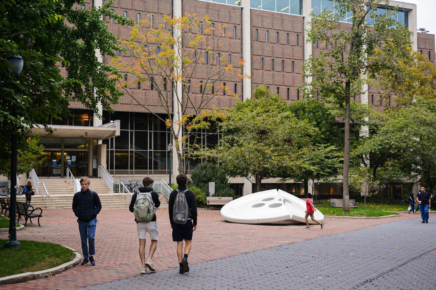 10-11-2021 Fall Campus Van Pelt (Derek Wong)-1.jpg