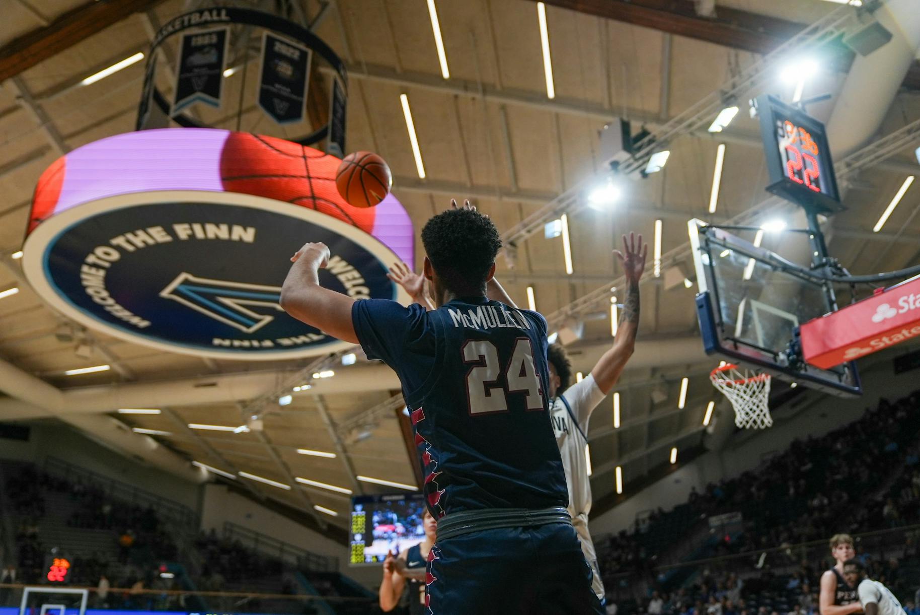 11-19-24 Men's Basketball v Villanova (Weining Ding)-5