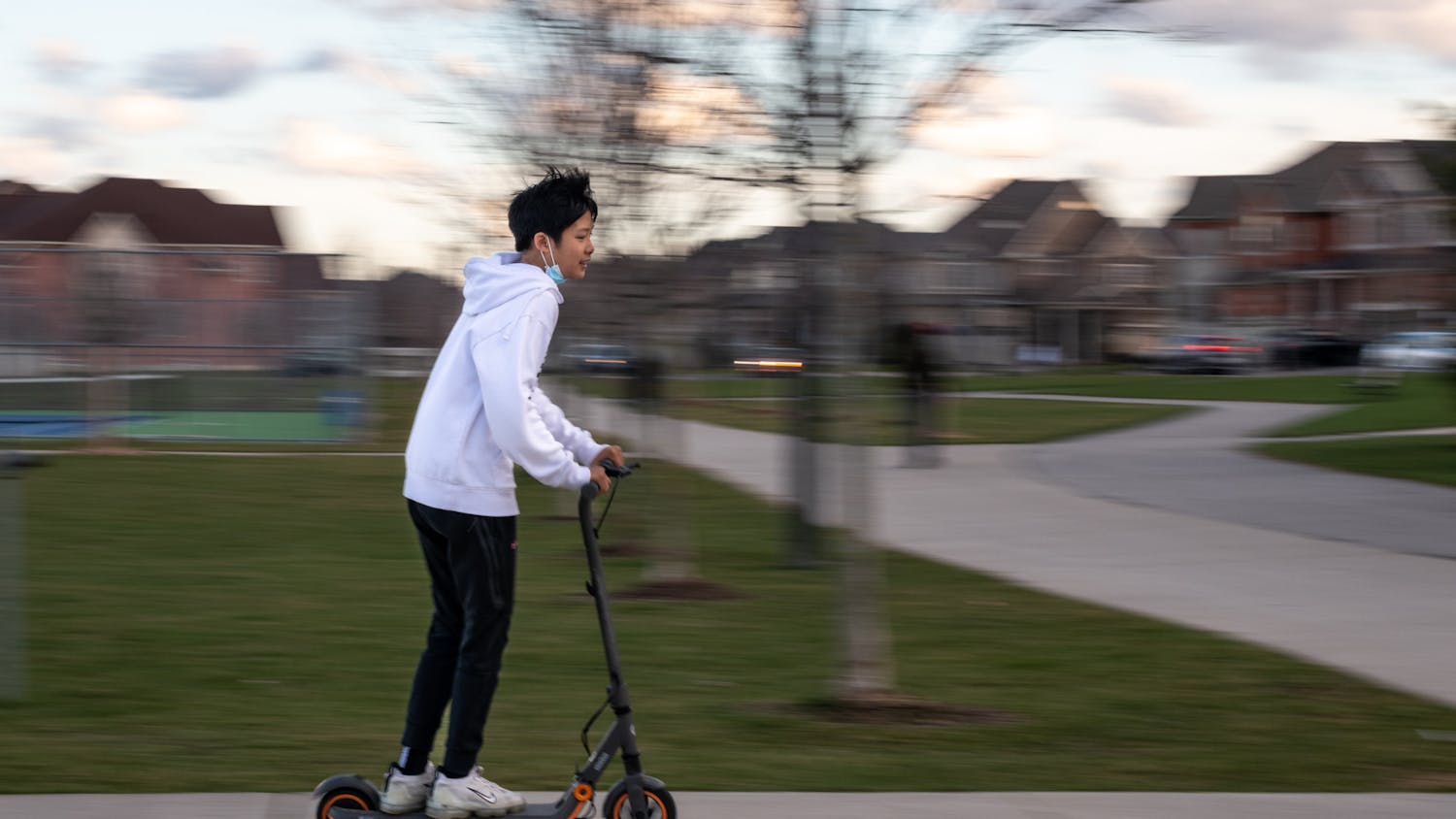 Electric Scooters (Enoch Leung | CC BY 3.0).jpeg
