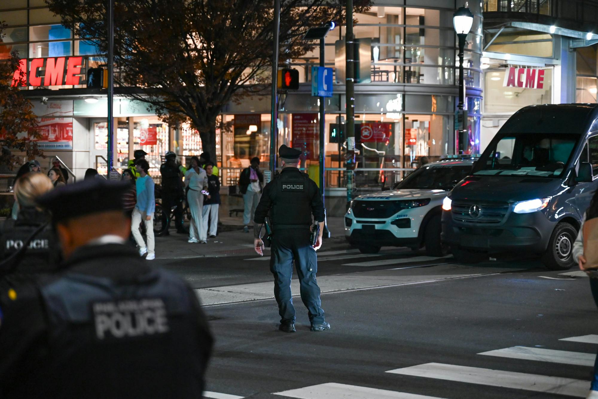 11-08-25 Police Activity 40th Walnut (Abhiram Juvvadi).jpg