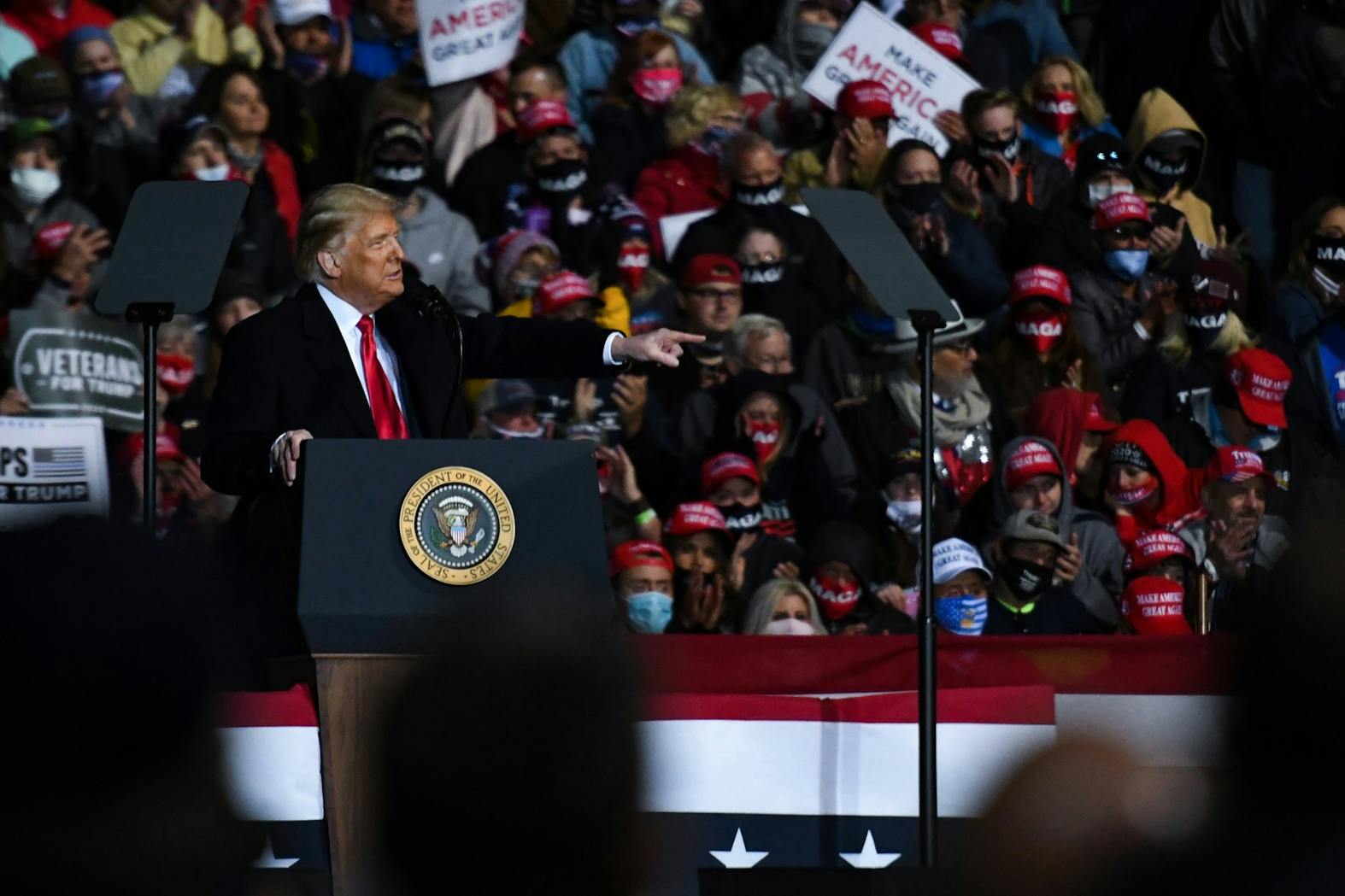 President Donald Trump Pointing to Crowd Johnstown Rally PA Better.jpg
