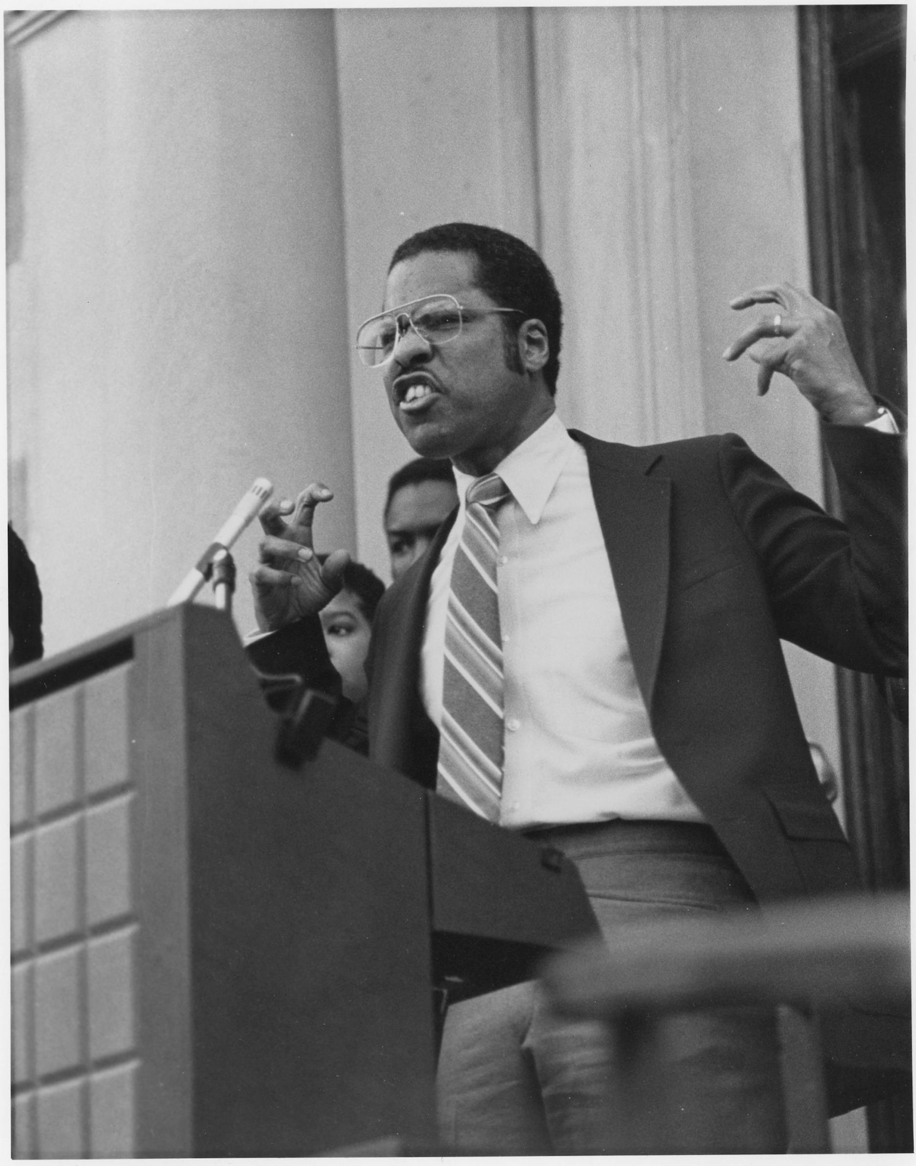 (1985) Dr. Houston Baker at Vigil on Hackney's lawn on Feb. 24. 1985.jpg