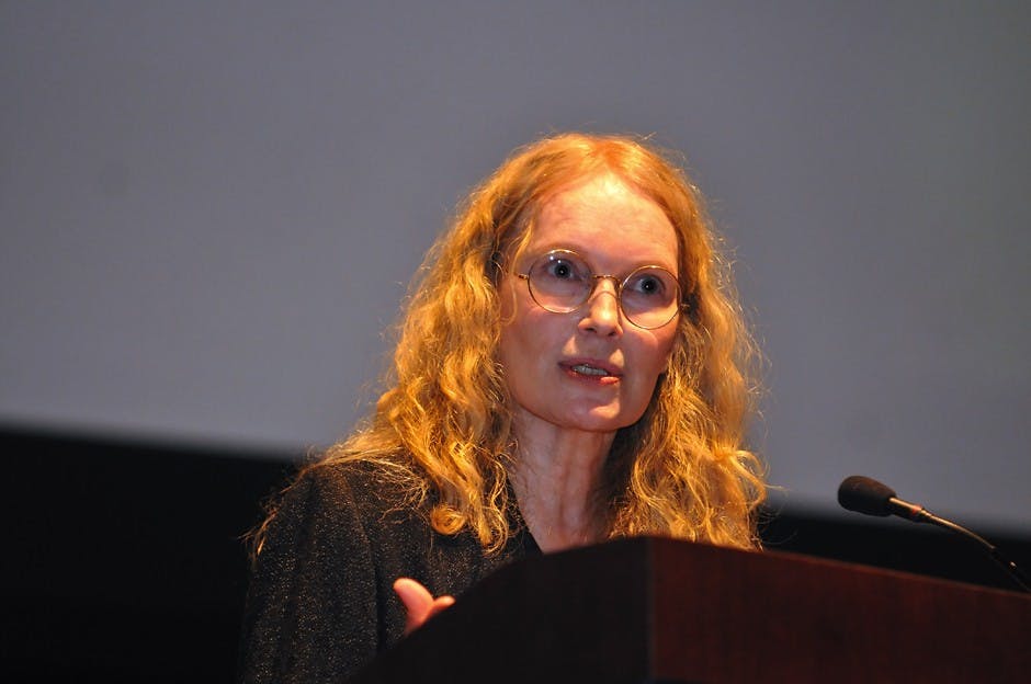 Mia Farrow criticizes apathy