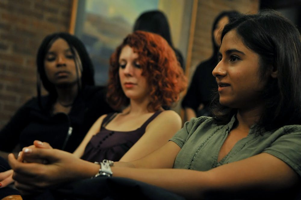 Friends honor Lu Gan's memory