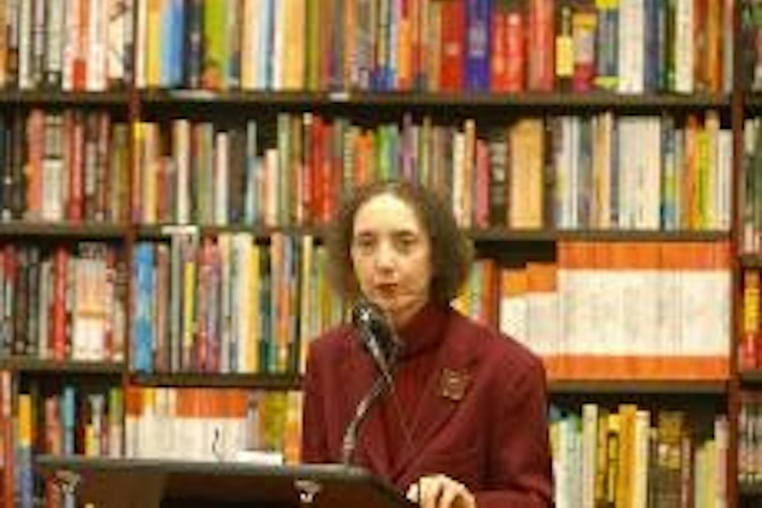 Author shares books, life philosophy with crowd