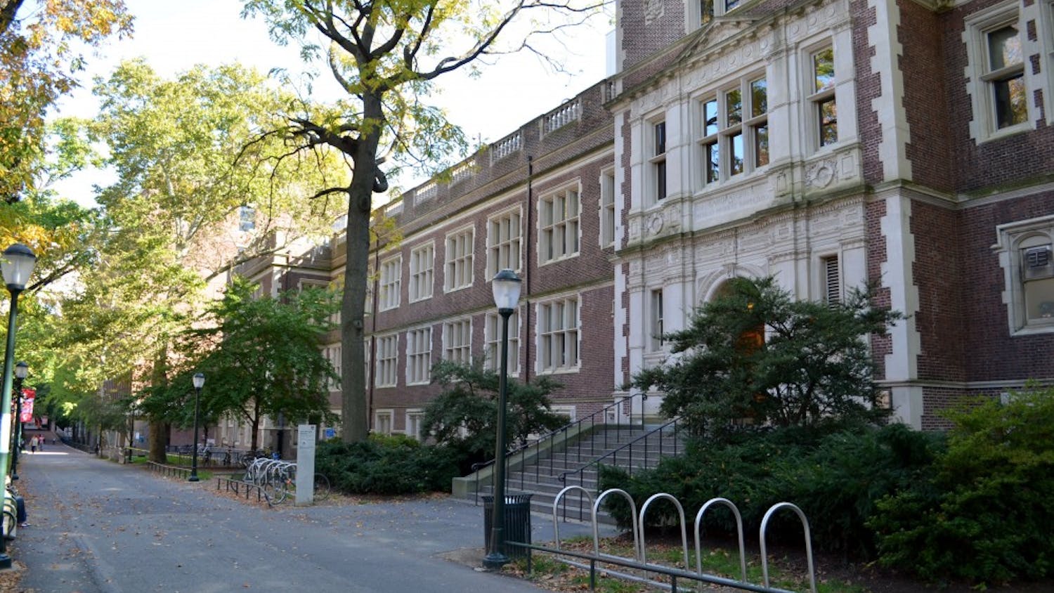 The Oncora app compiles data from millions of patient records in order for doctors to gain predictive insight into what type of cancer treatment will work best for a patient, making the overall process more personalized. | Courtesy of Hazmat2/Wikimedia Commons