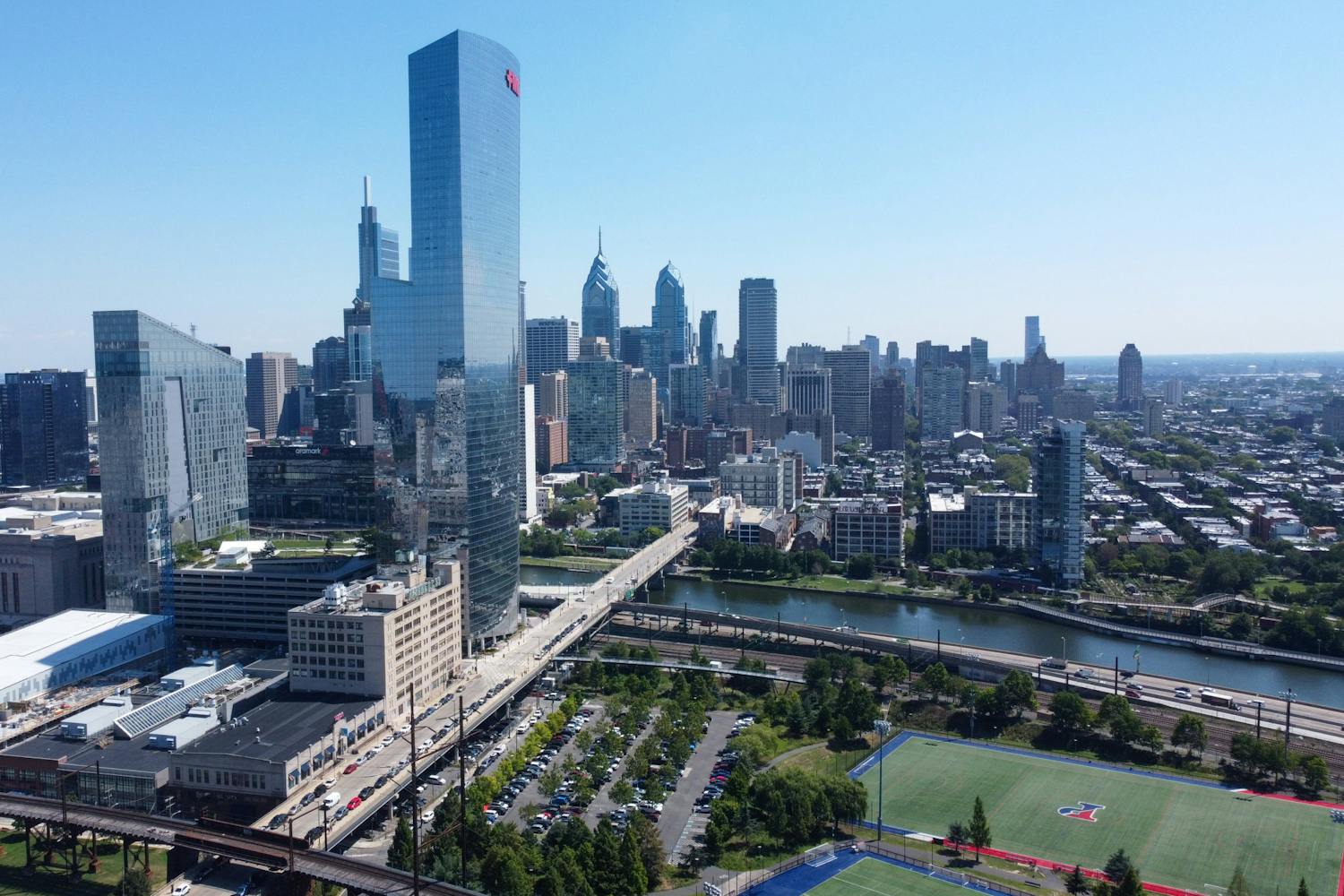 08-25-22 Philadelphia Skyline (Abhiram Juvvadi).jpg