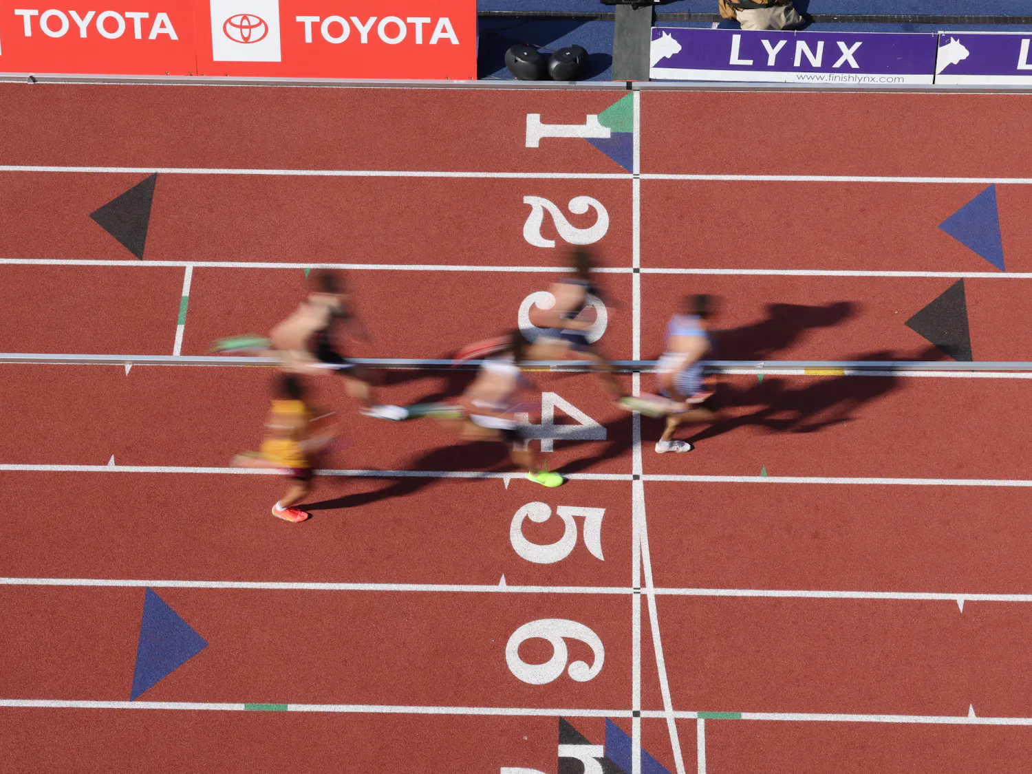 04-24-25 Penn Relays (Weining Ding).jpg