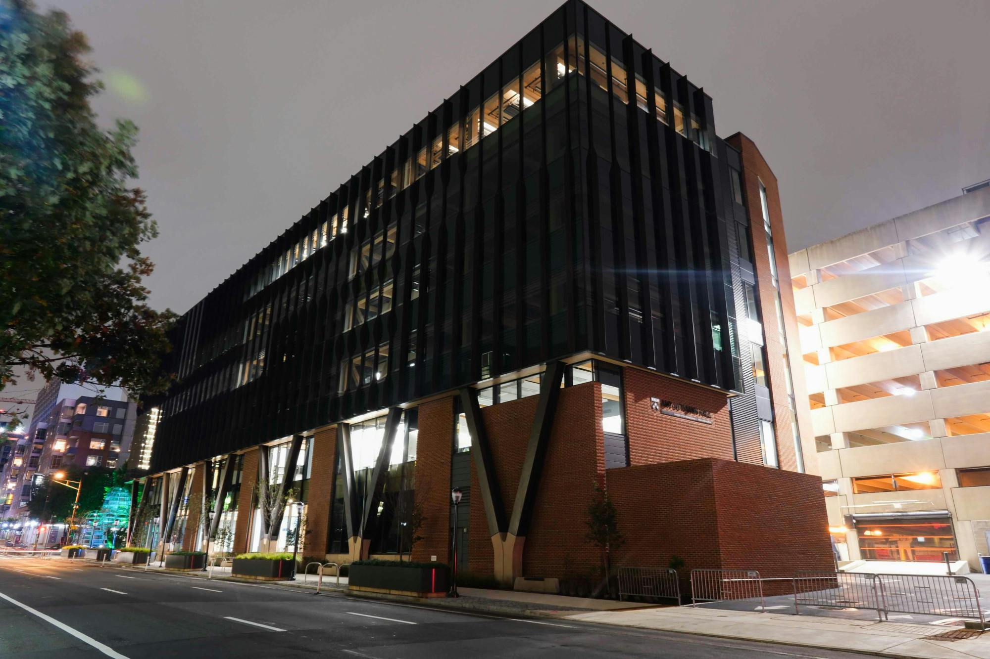 9-9-2024 Amy Gutmann Hall (Kenny Chen)-1.jpg