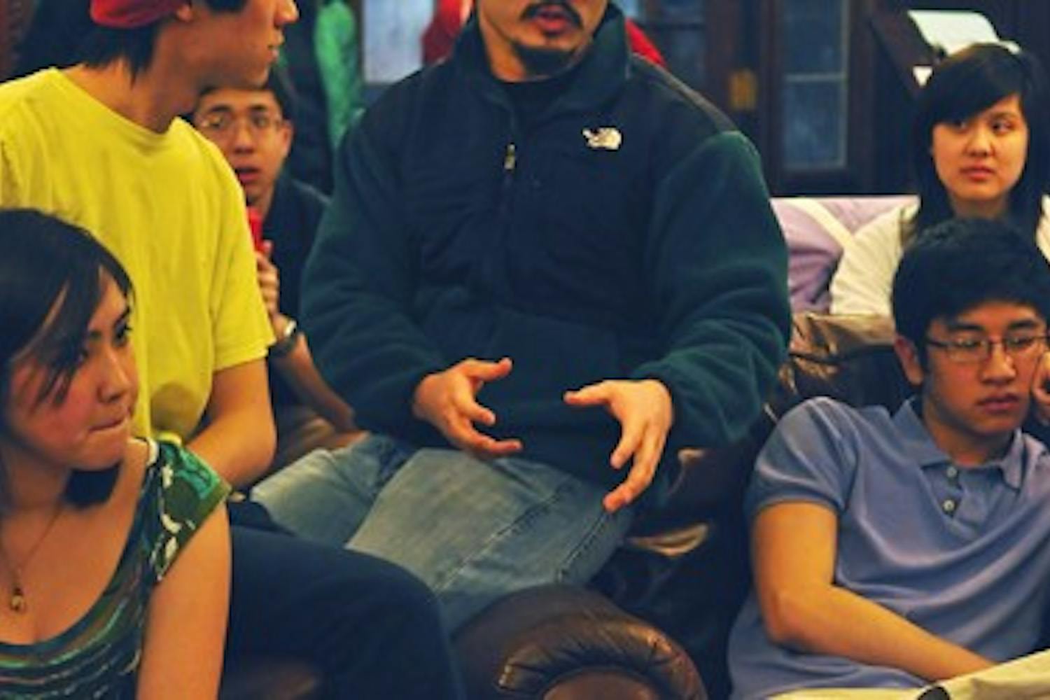 Students discuss 'tiger mom' debate