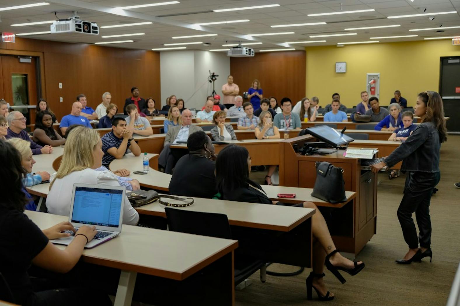 College Republicans fund cuts