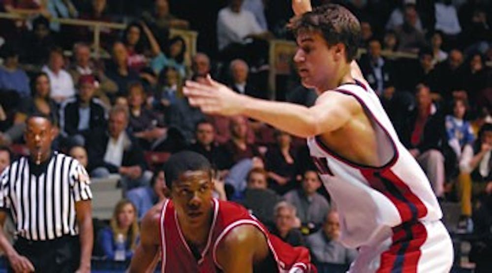 M. Hoops | Dale a chip above the rest