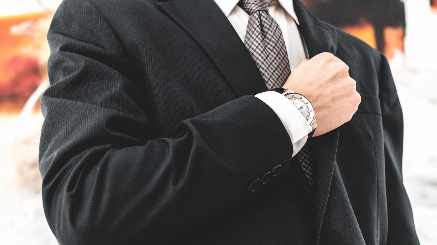 09-24-20 Wharton Business Suit Watch (Diego Cárdenas Uribe).jpg