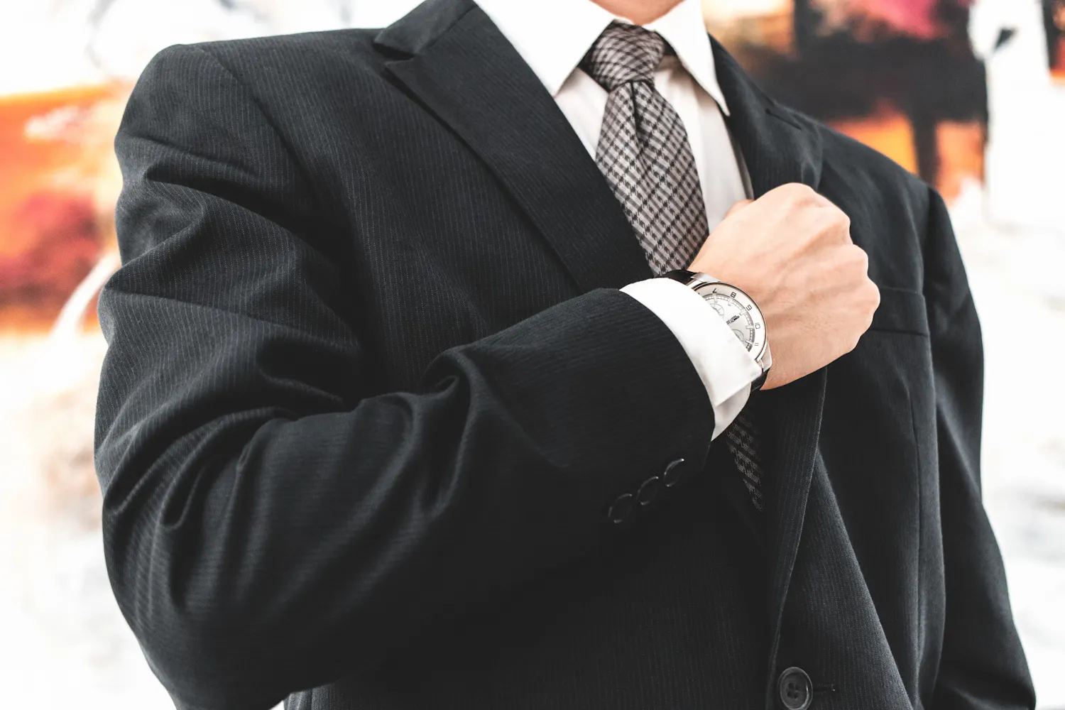 09-24-20 Wharton Business Suit Watch (Diego Cárdenas Uribe).jpg