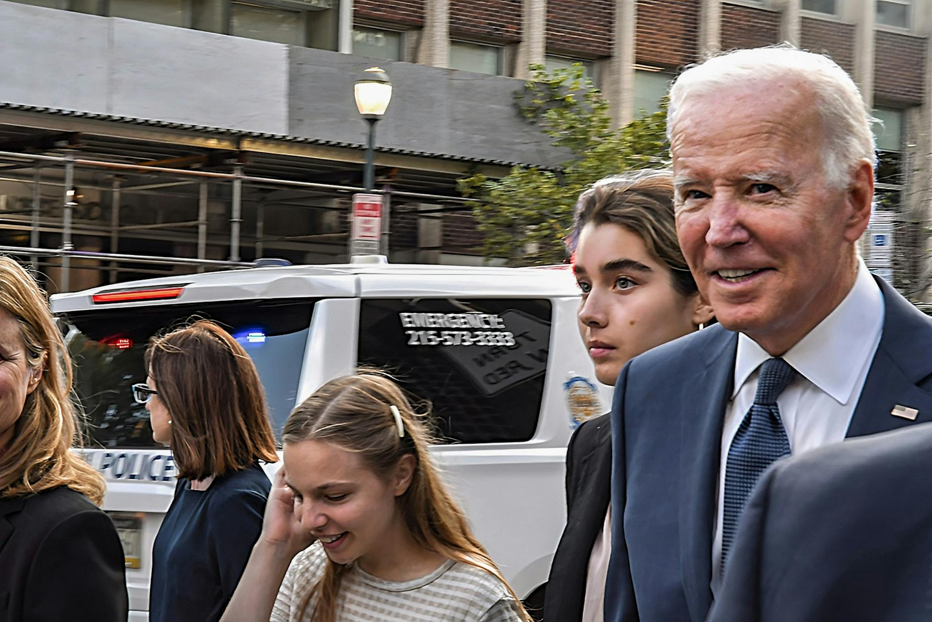 10-07-22 biden visit penn (Derek Wong).jpg