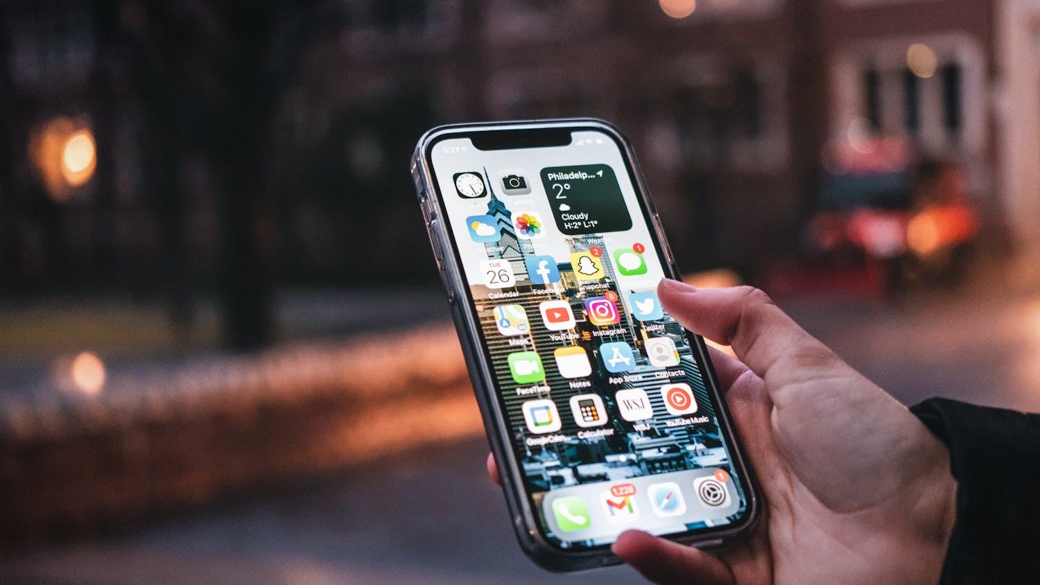 01-26-2021 Social Media Censorship (Diego Cárdenas Uribe)-1.jpg