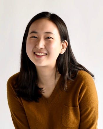 Stephanie Yoon Headshot.jpg