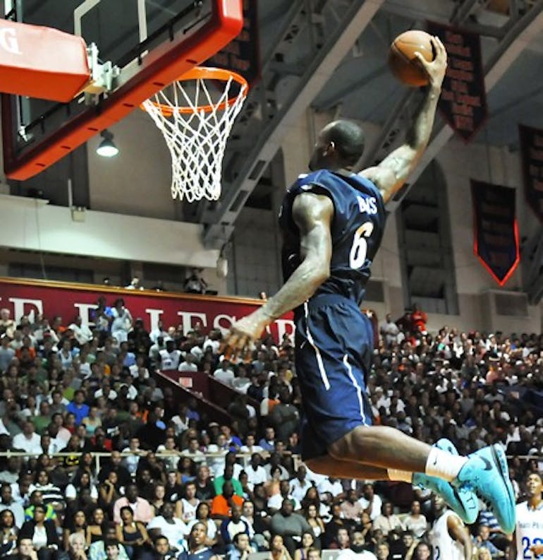 9-26-2011 Lebron James at the Palestra Layup (Alexandra Fleischman).jpg