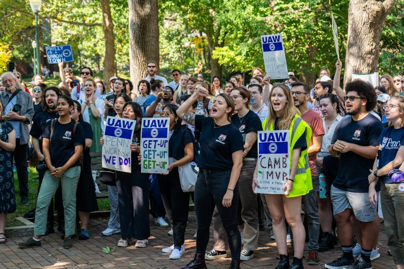 Graduate students deliver union notice to Penn admin. after hundreds turned away from College Hall