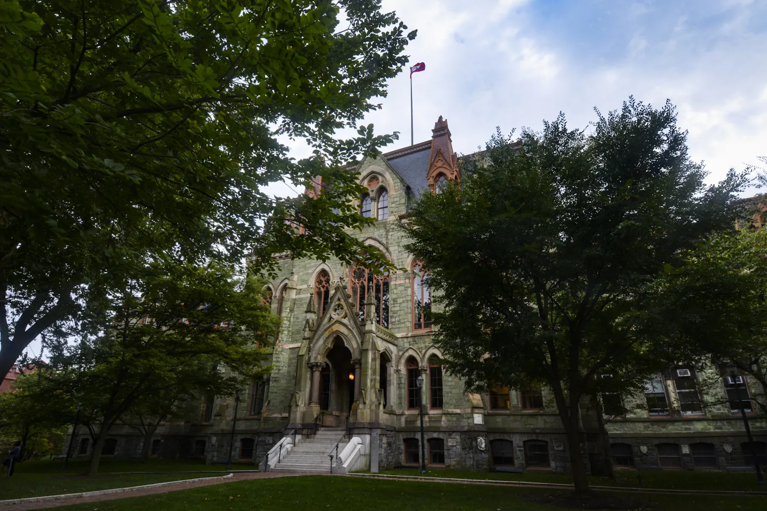09-22-21 College Hall (Savanna Cohen).jpg