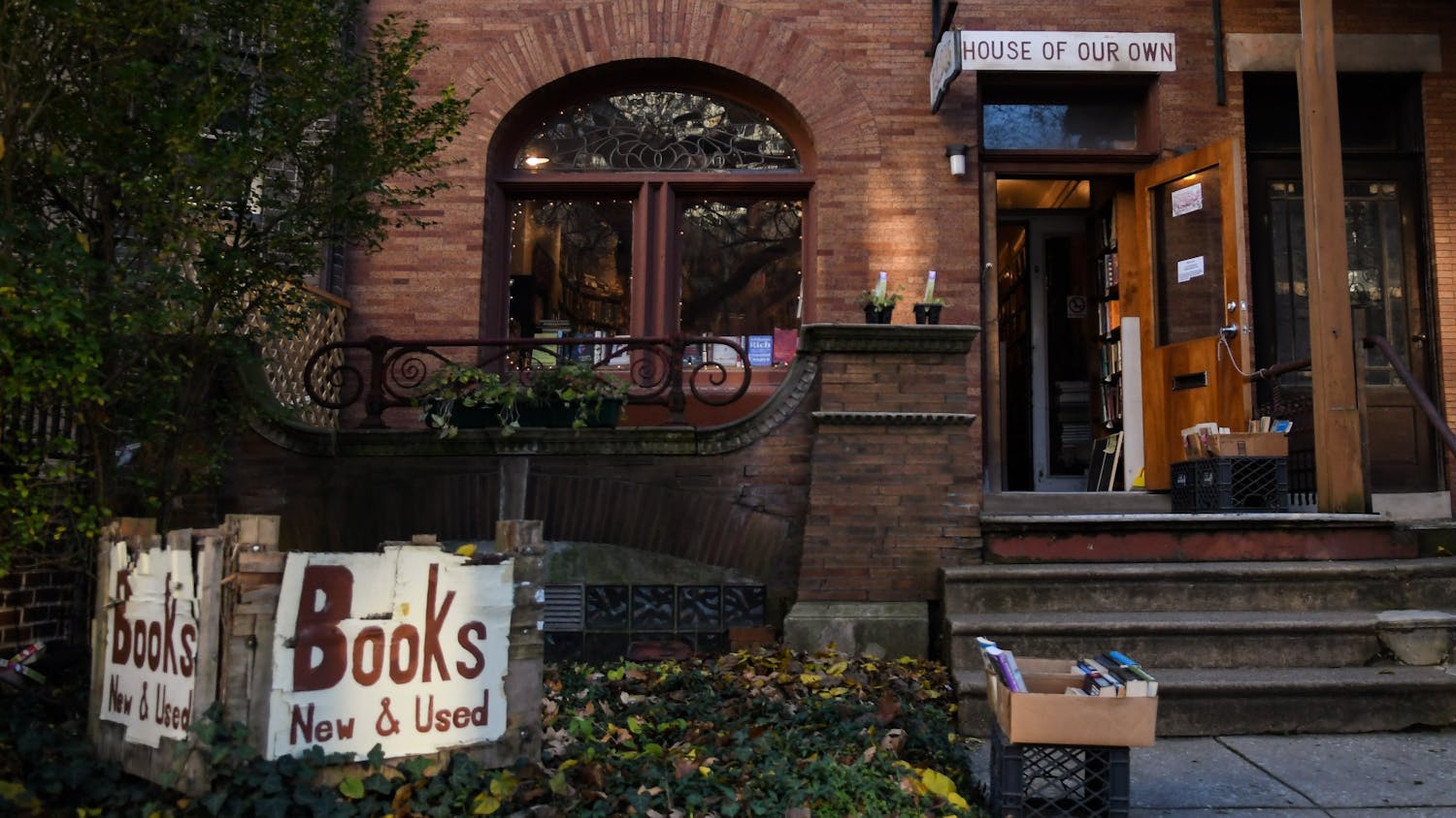 11-29-20 House of Our Own Books Bookstore (Sukhmani Kaur).jpg