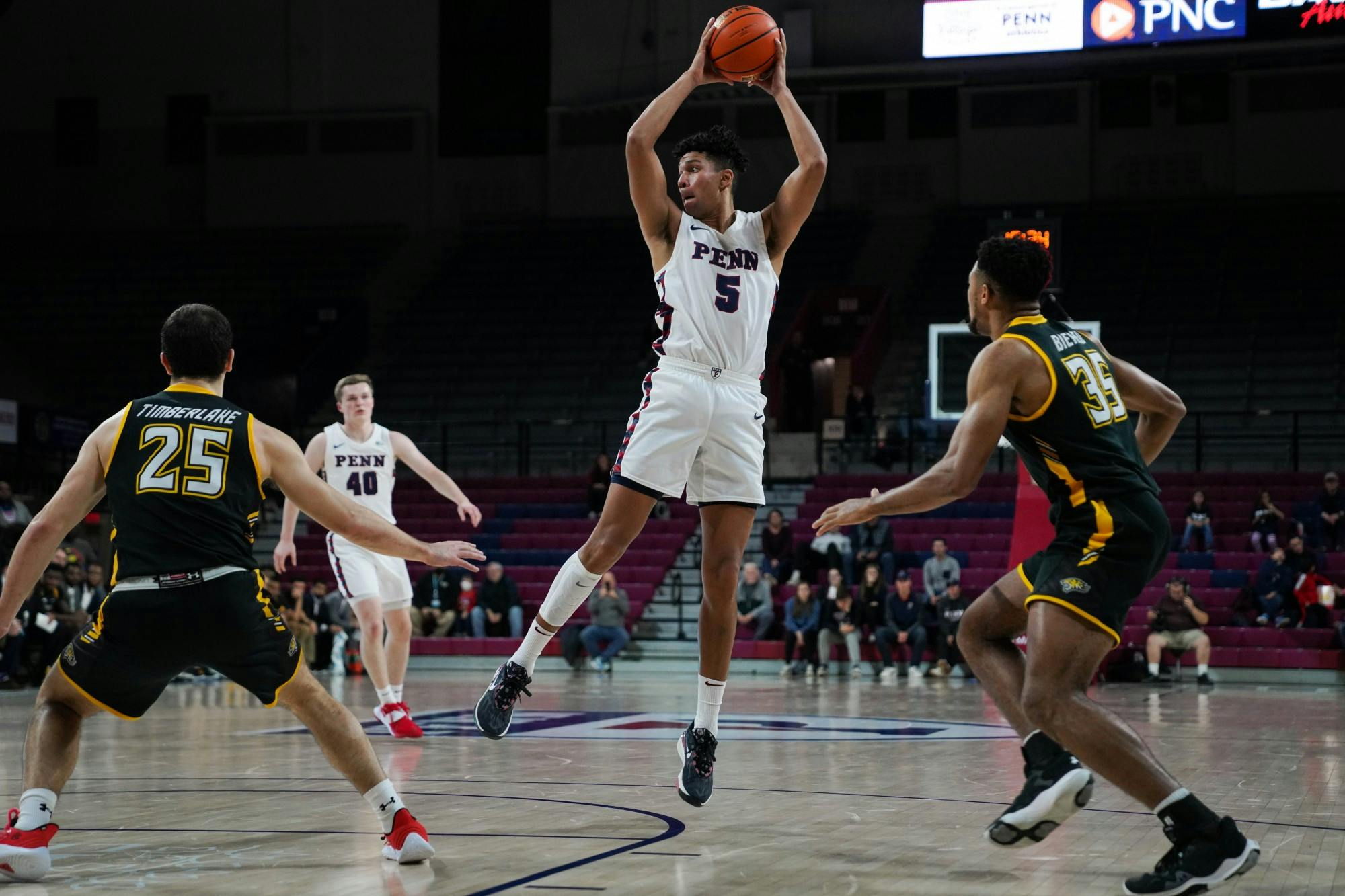 11-13-22 Men's Basketball vs Towson Max Lorca-Lloyd (Anna Vazhaeparambil)-01.jpg