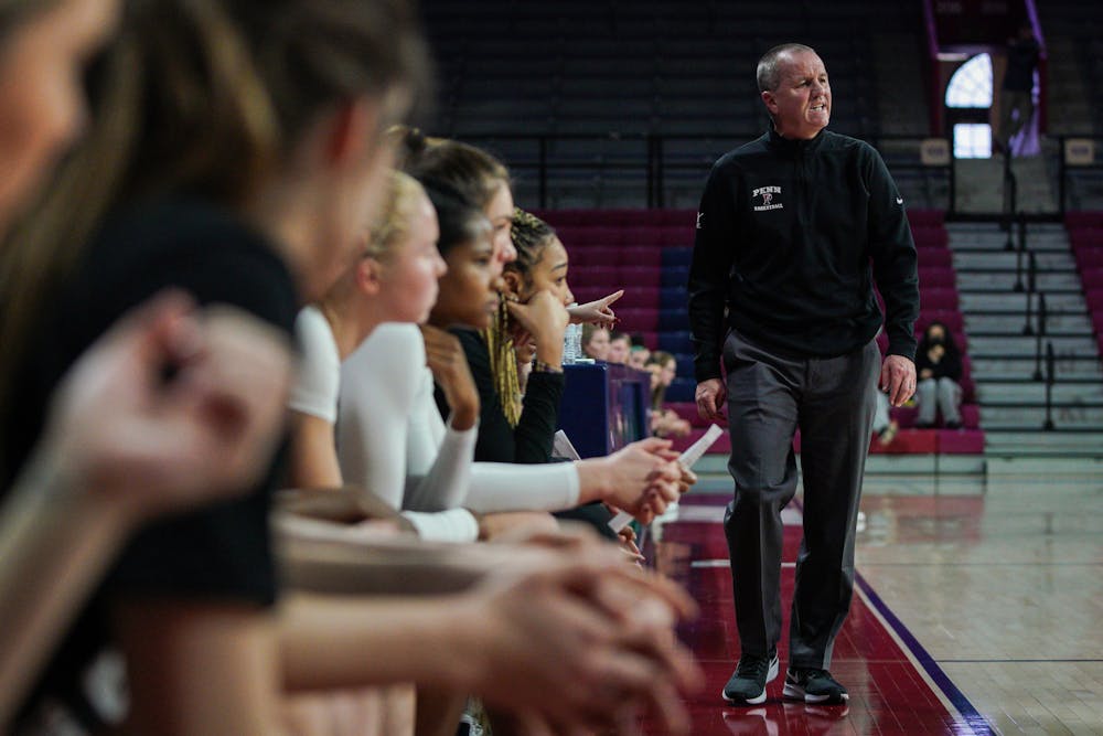 01-14-23-womens-basketball-vs-dartmouth-mike-mclaughlin-anna-vazhaeparambil