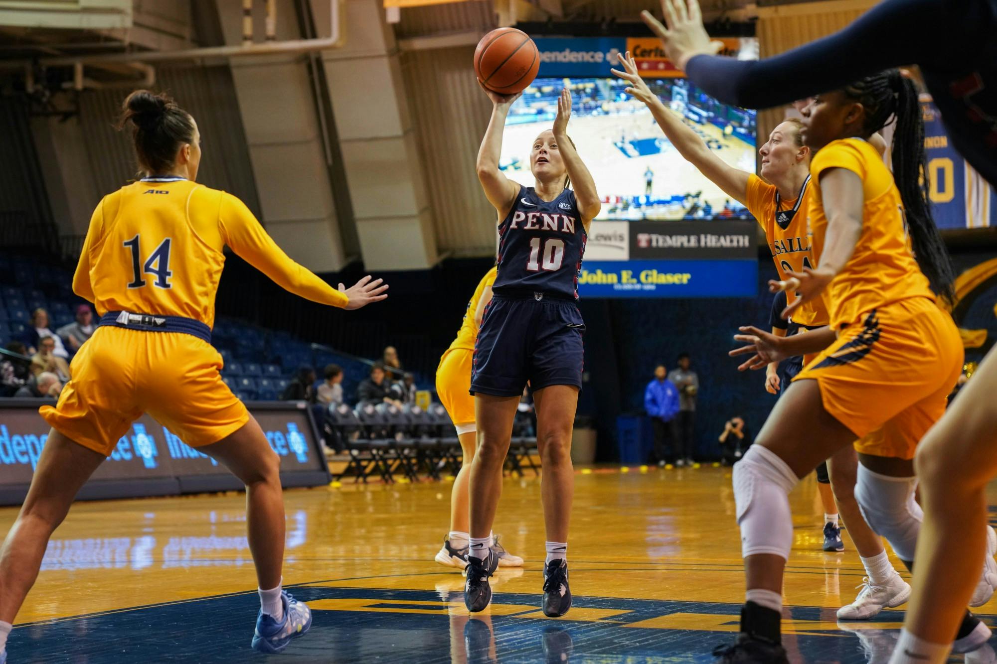 11-29-22 Women's Basketball vs La Salle Mandy McGurk (Anna Vazhaeparambil)-01.jpg