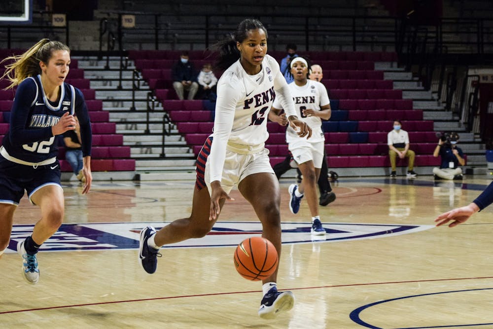 11-22-2021-womens-basketball-vs-villanova-michaela-stanfield-julia-van-lare-final