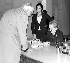 Albright speaks at Philadelphia library