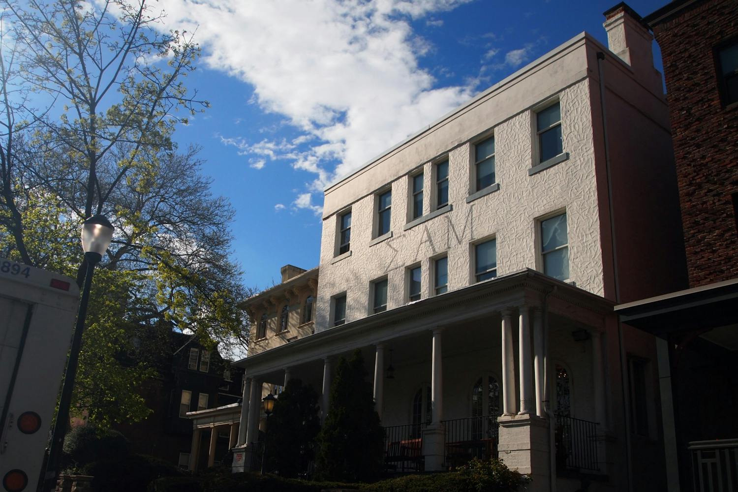 Sigma Alpha Mu Sammy Greek Frat Fraternity House.jpg