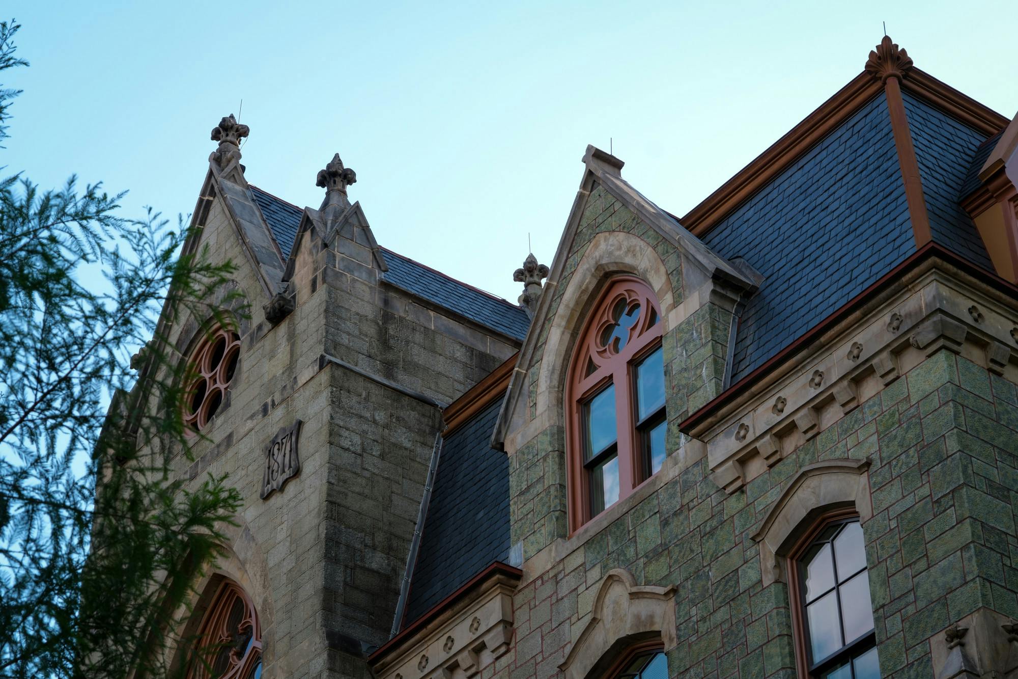 8-27-25 College Hall (Kenny Chen).jpg