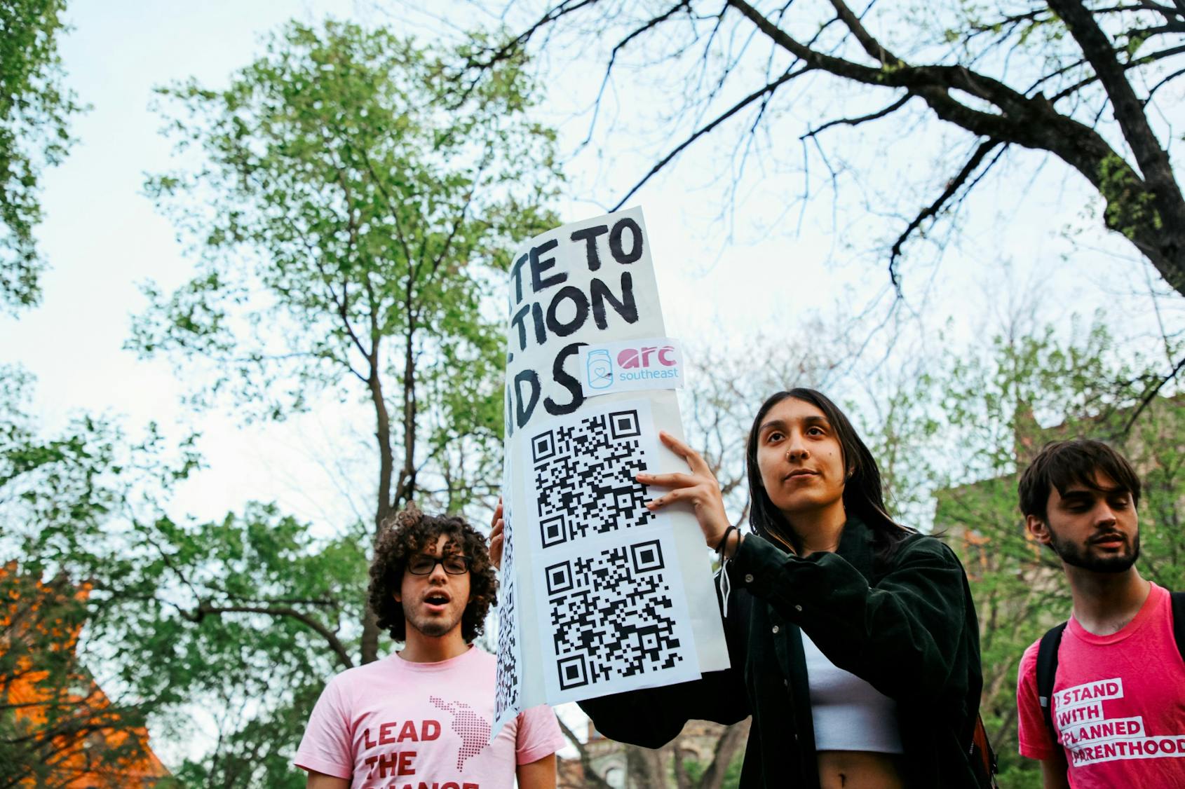 05-03-22 roe v wade protest (Jesse Zhang)6.jpg