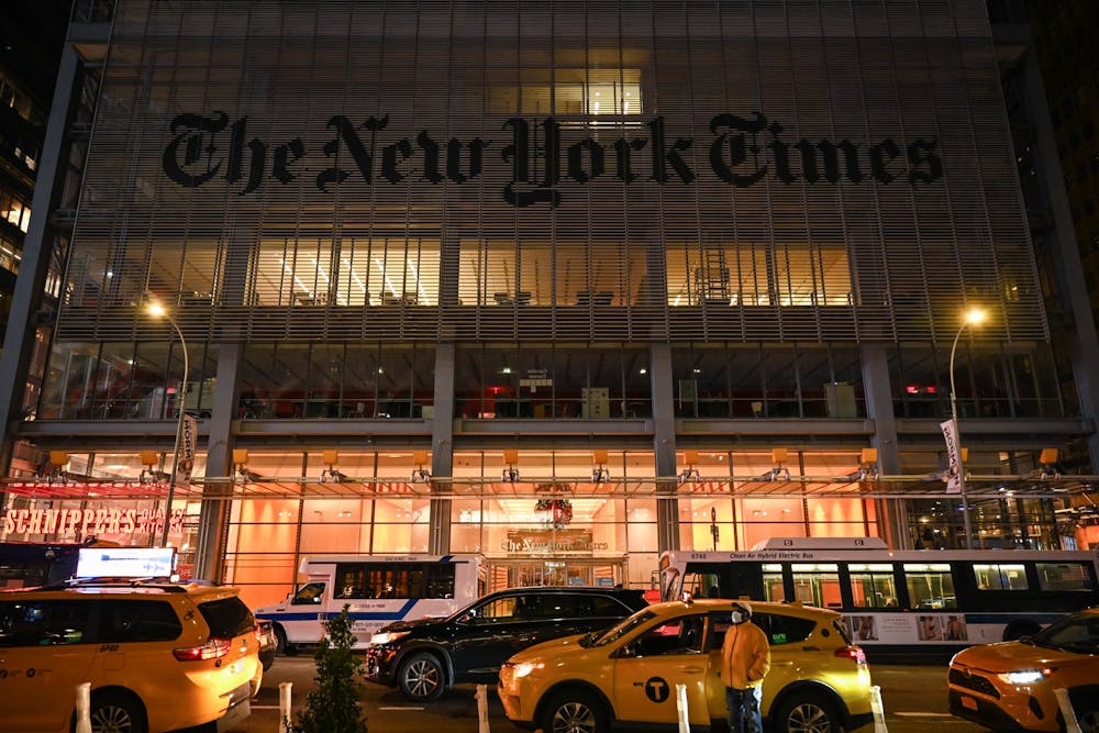 11-28-20-new-york-times-nyt-office-building-kylie-cooper