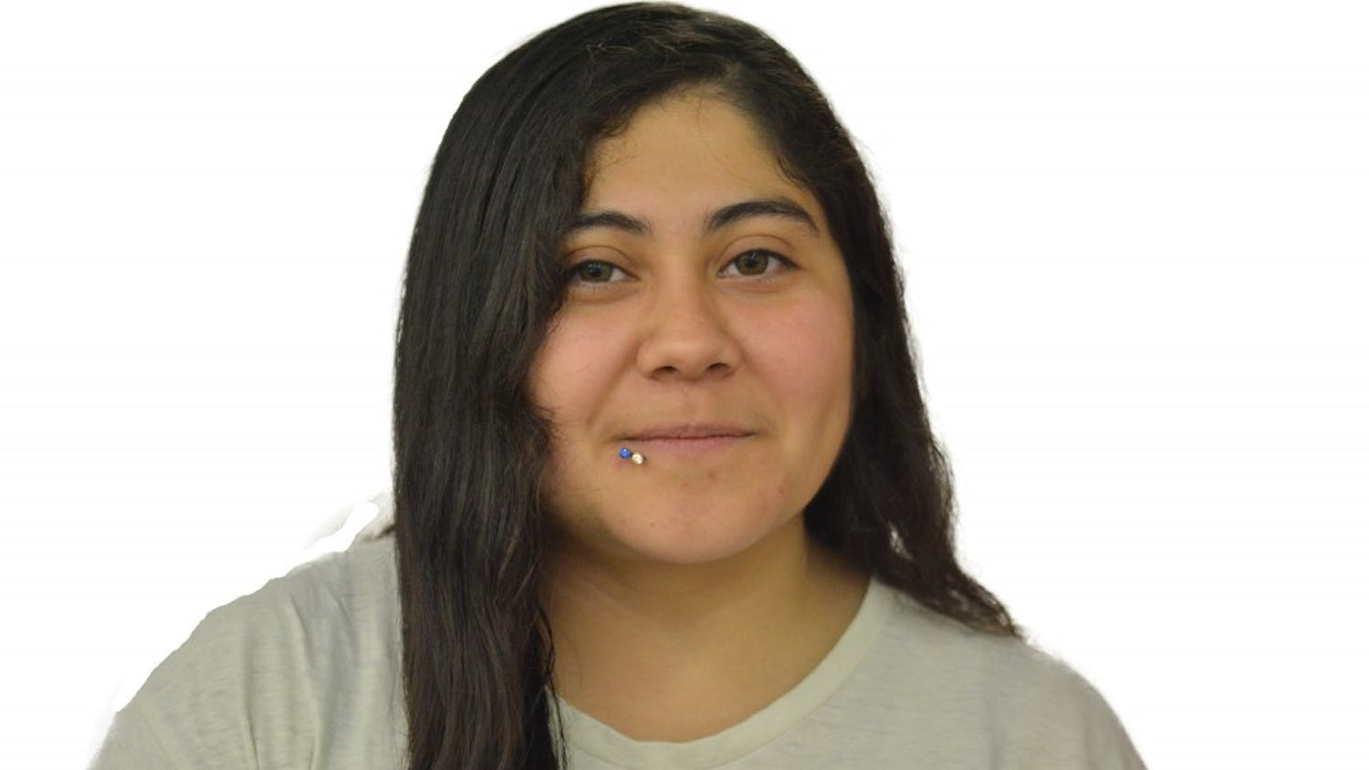 Yessenia GutierrezYessi Can