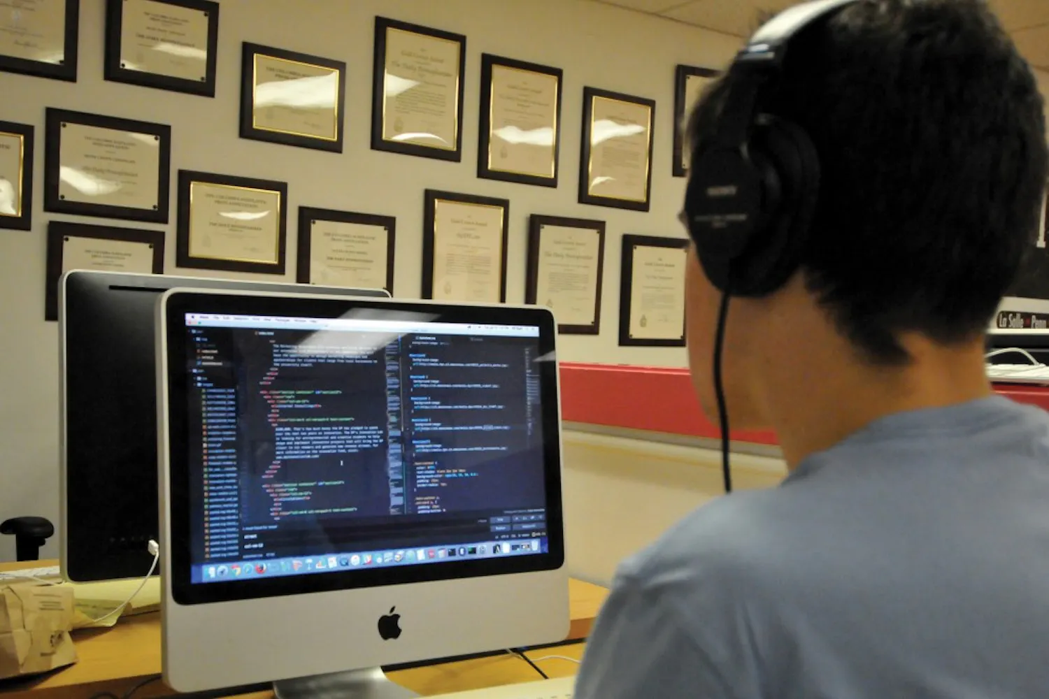 Students at Penn are weighing in on whether computer languages should be able to satisfy the foreign language requirement.
