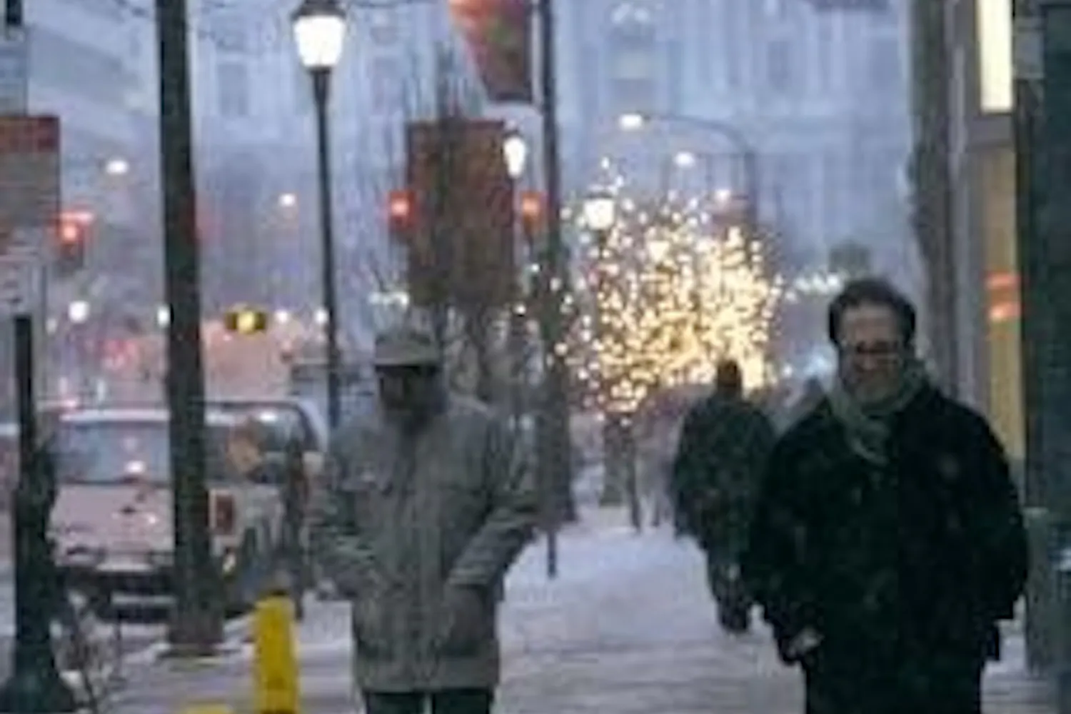 Slushy snowstorm no match for romantics