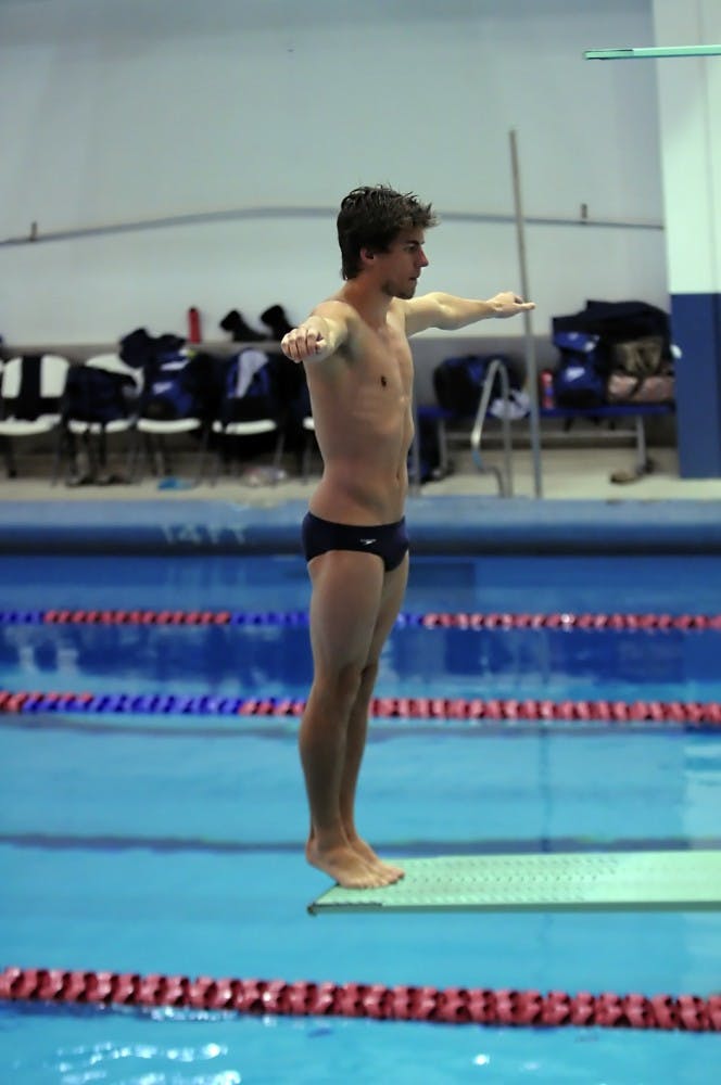 Swimmers maintain local dominance