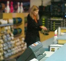 Bowling alley gets robbed of $12,000