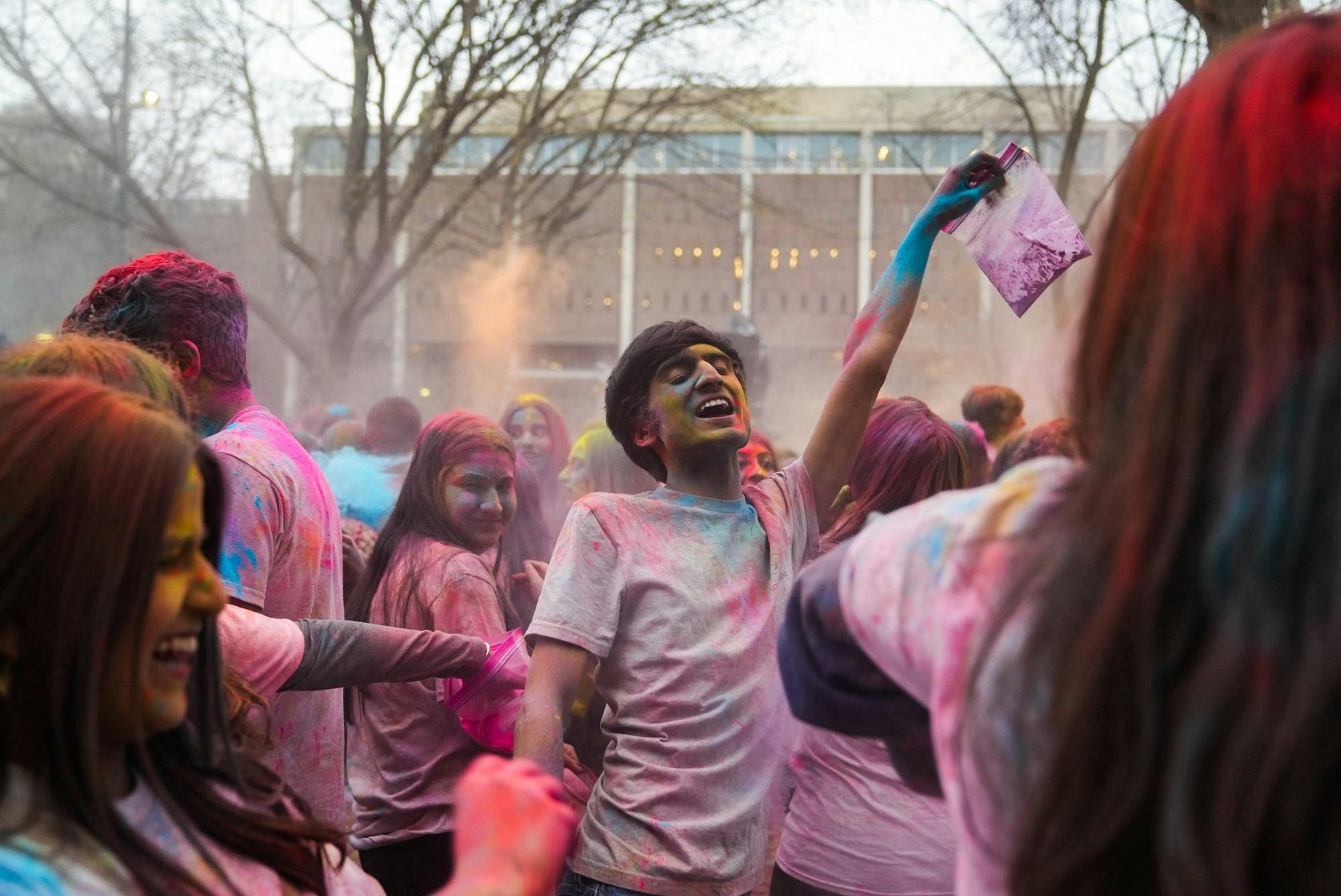 03-24-23 Holi at Penn (Anna Vazhaeparambil)-01.jpg