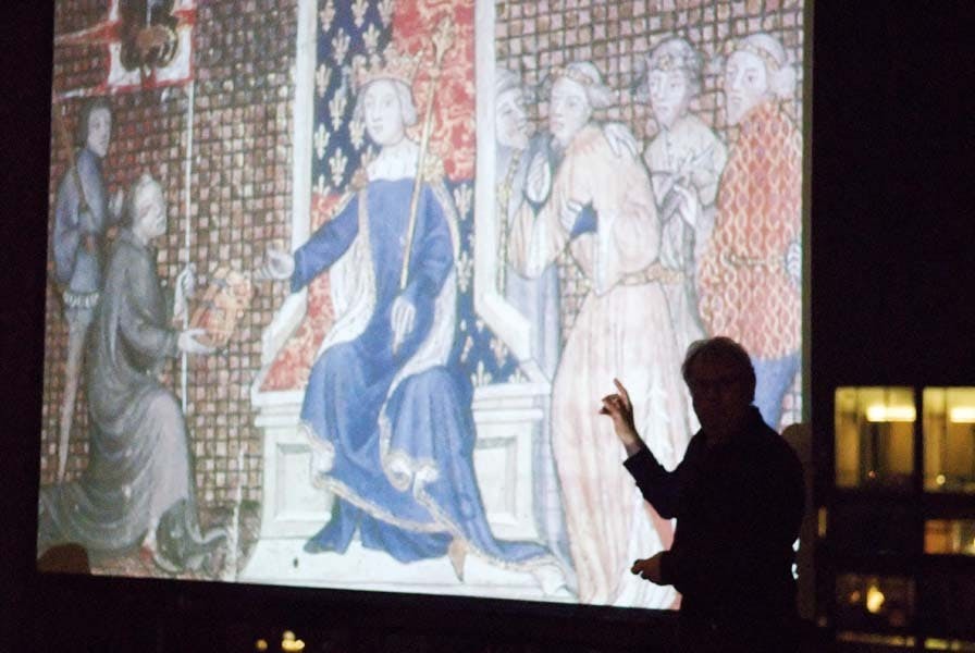 Comedian gives historical commentary commentary