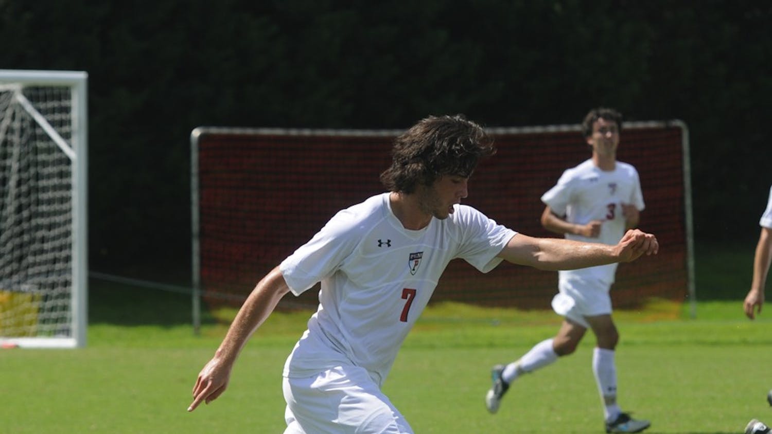 25843_09_09_2012_mens_soccer_v_hartford663f.jpg